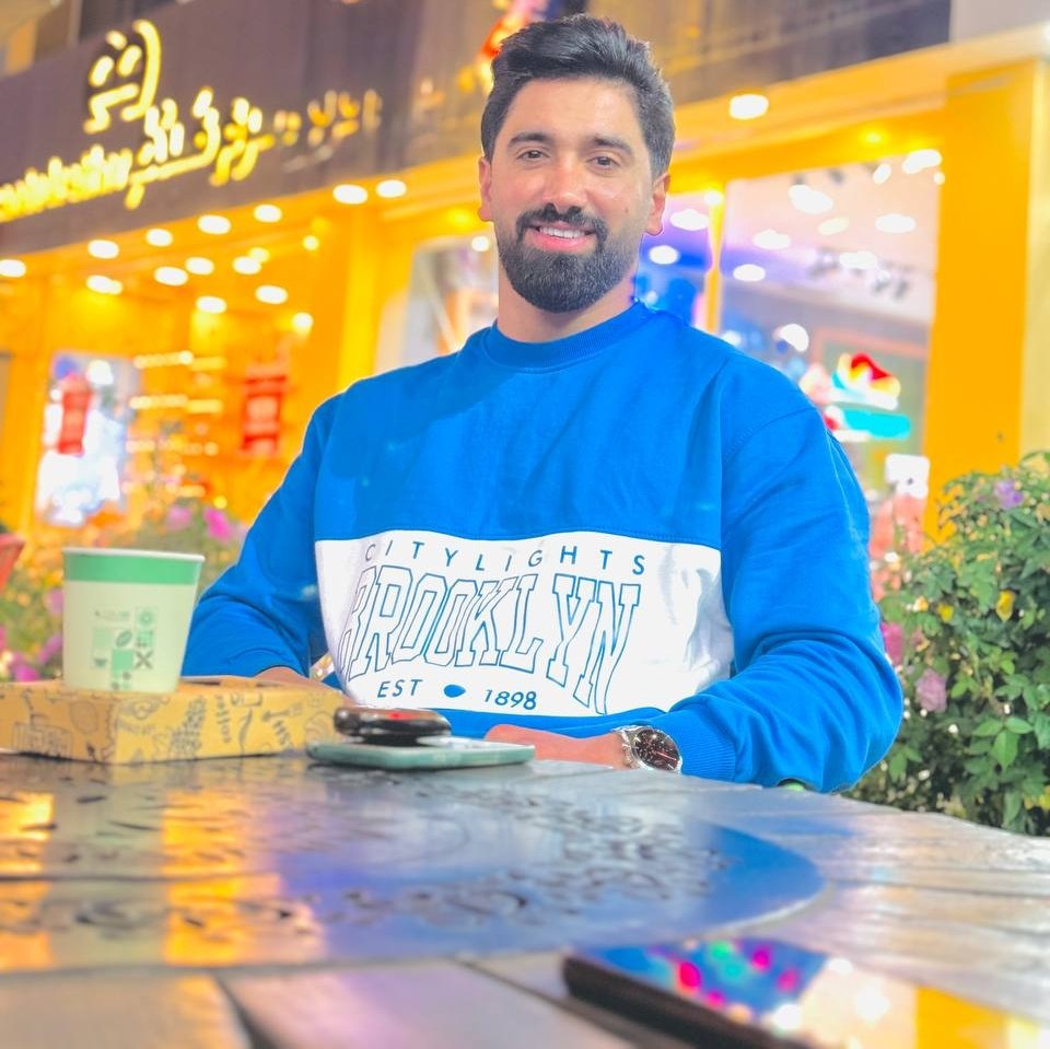 دانلود آهنگ مازندرانی بنام زرشک دار بن و جیگر گوشه با صدای جواد عباسی