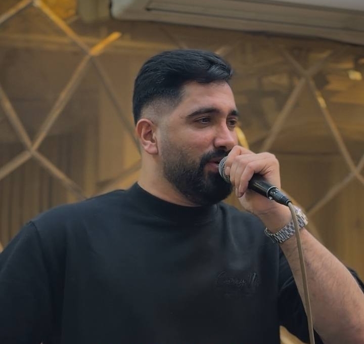 دانلود آهنگ بنام جشنی مانتو زرشکی از جواد عباسی